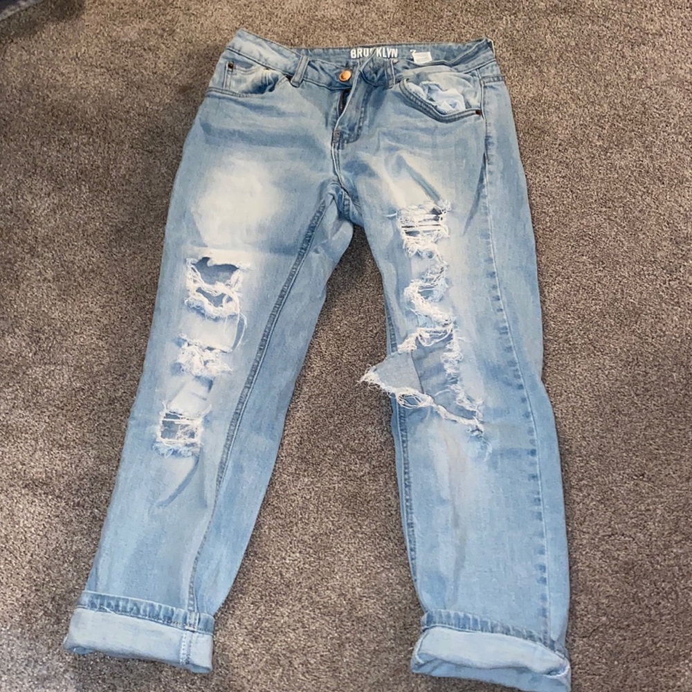 2/$15 ✨ ripped jean capris